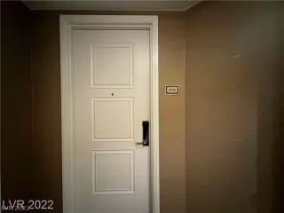 Photo #5: 2418672 Listing