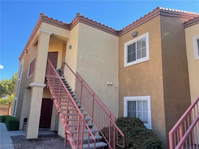 MLS: 2418676 Condo For Sale