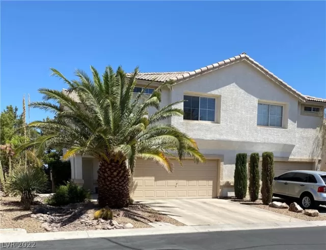 MLS: 2418691 Condo For Sale