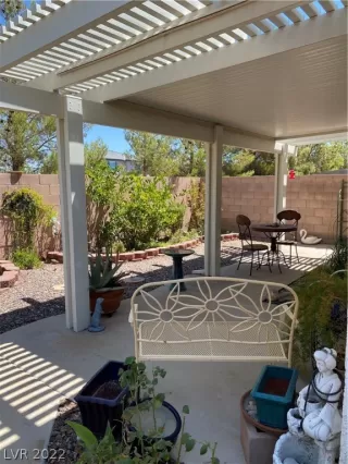 Photo #3: 2418691 Listing 