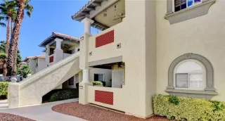 Photo #1: 2418697 Listing