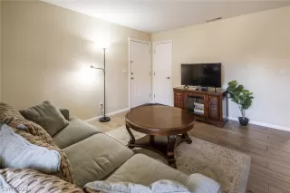 Photo #5: 2418740 Listing