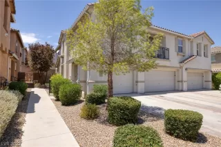 Photo #1: 2418749 Listing 