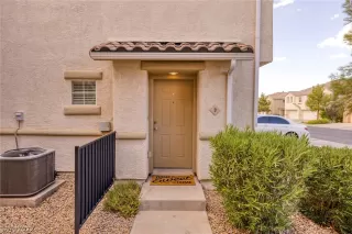 Photo #4: 2418749 Listing 