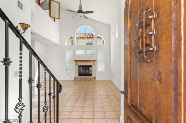 MLS: 2418771 Condo For Sale