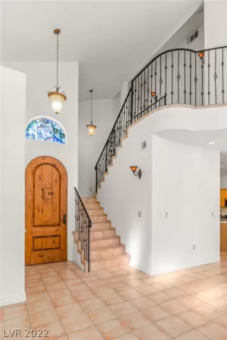 Photo #1: 2418771 Listing