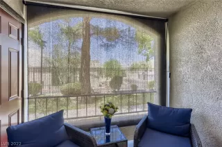 Photo #5: 2418781 Listing 