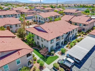 Photo #2: 2418806 Listing 