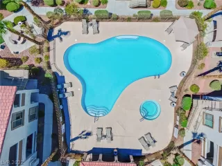 Photo #4: 2418806 Listing 