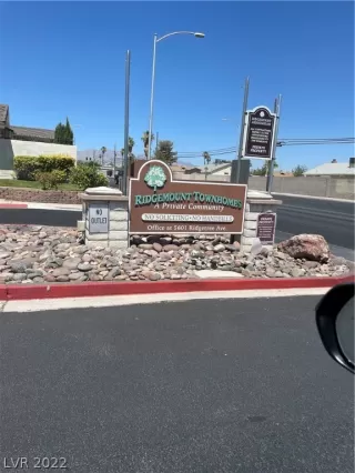 Photo #5: 2418844 Listing 