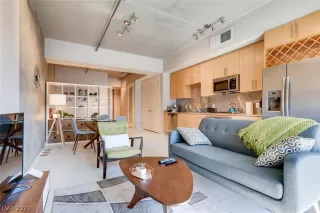 Photo #1: 2418862 Listing