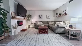 Photo #6: 2418881 Listing