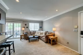 Photo #5: 2418901 Listing