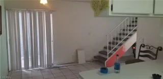 Photo #3: 2418931 Listing