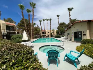 Photo #1: 2418960 Listing 