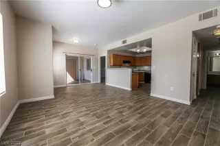 Photo #3: 2418981 Listing 