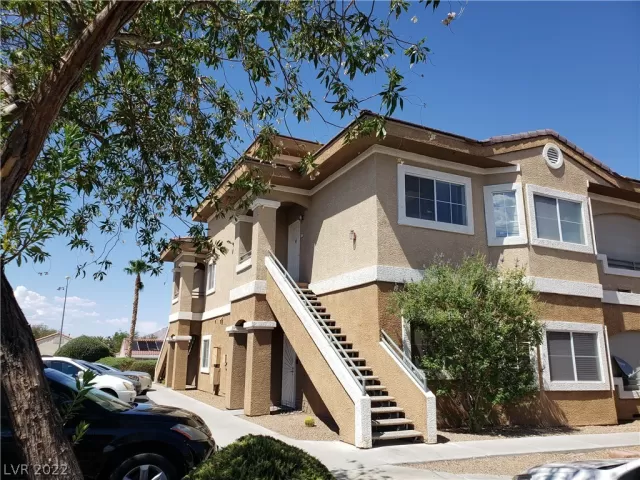 MLS: 2418995 Condo For Sale