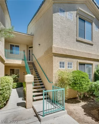 Photo #1: 2419068 Listing