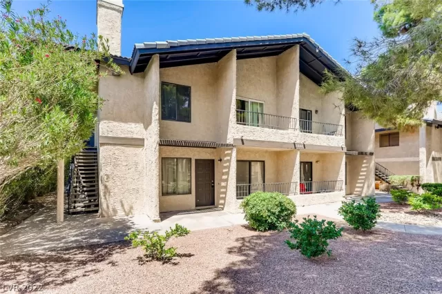 MLS: 2419105 Condo For Sale