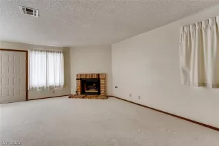 Photo #3: 2419105 Listing 