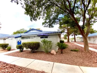 Photo #1: 2419137 Listing