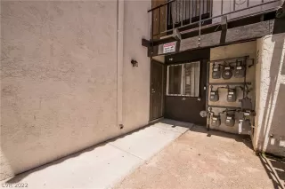 Photo #2: 2419142 Listing 