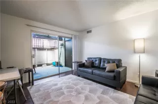 Photo #4: 2419142 Listing 