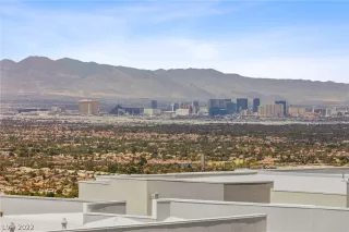 Photo #3: 2419162 Listing 