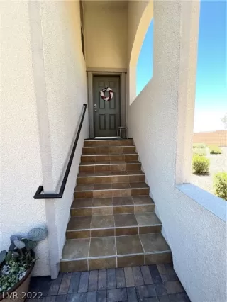 Photo #4: 2419183 Listing