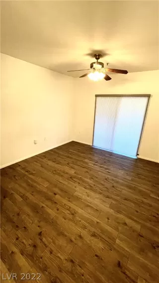 Photo #3: 2419205 Listing 