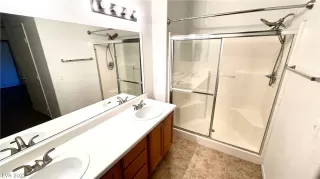 Photo #6: 2419205 Listing 