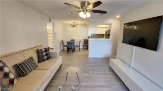 Photo #5: 2419228 Listing