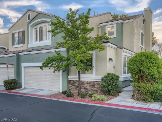 MLS: 2419246 Condo For Sale