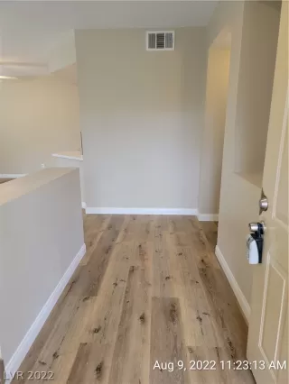 Photo #1: 2419253 Listing 