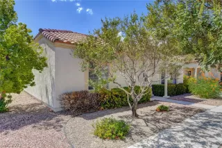 Photo #2: 2419270 Listing