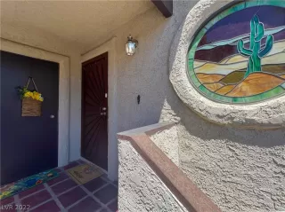 Photo #2: 2419284 Listing