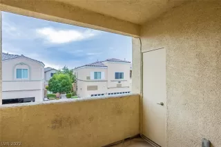 Photo #4: 2419327 Listing 