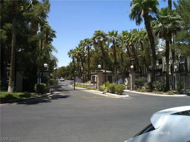 MLS: 2419336 Condo For Sale