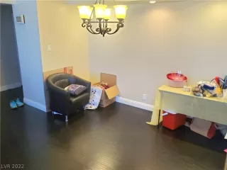 Photo #6: 2419373 Listing 