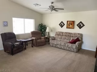 Photo #3: 2419414 Listing