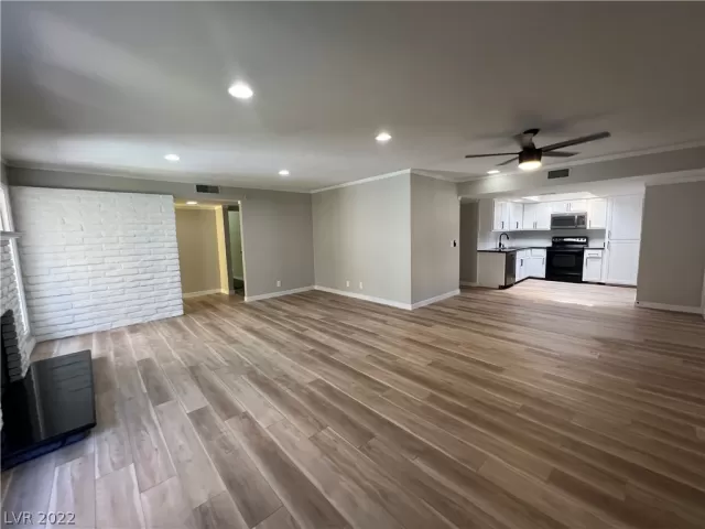 MLS: 2419514 Condo For Sale