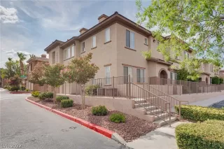 Photo #1: 2419522 Listing