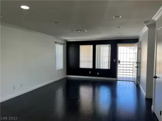 Photo #5: 2419562 Listing 