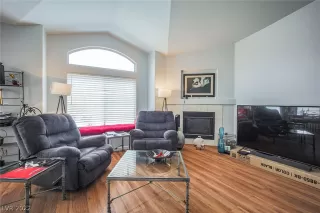 Photo #1: 2419567 Listing 