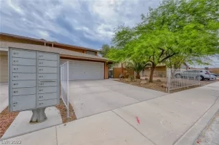 Photo #3: 2419570 Listing