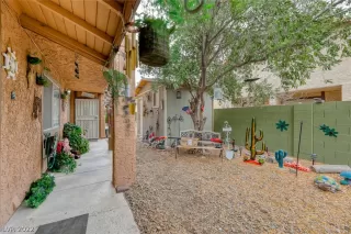 Photo #5: 2419570 Listing