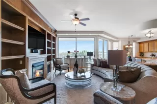 Photo #5: 2419588 Listing