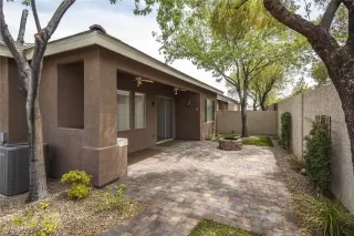 Photo #5: 2419601 Listing