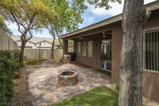 Photo #6: 2419601 Listing