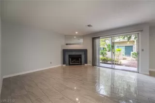 Photo #6: 2419604 Listing 